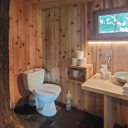 Vakantiehuis Awesome In Mazeyrolles